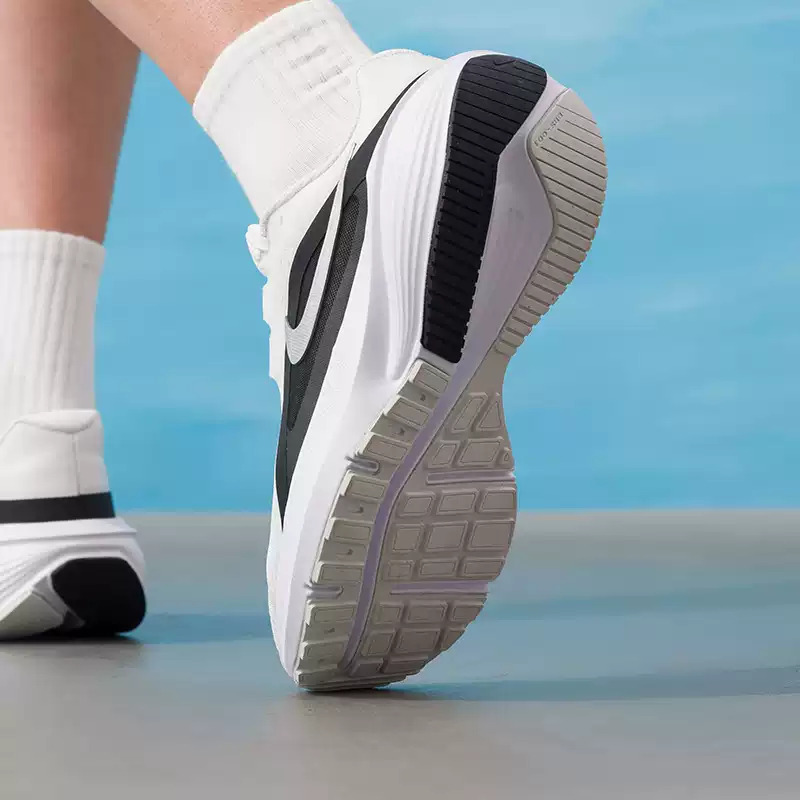 حذاء نايك داونشيفتر 14 للرجال  - مراجعة Men Shoes Size Nike وسعره