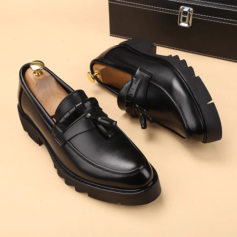 حذاء رجالي كاجوال من الجلد الأ - مراجعة Men Shoes Prada وسعره