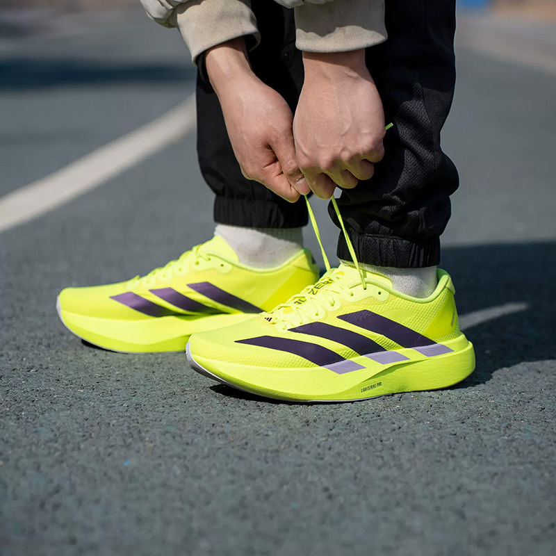أحذية أديداس للرجال موديل EVO  - مراجعة Men'S Shoes Half Cut وسعره
