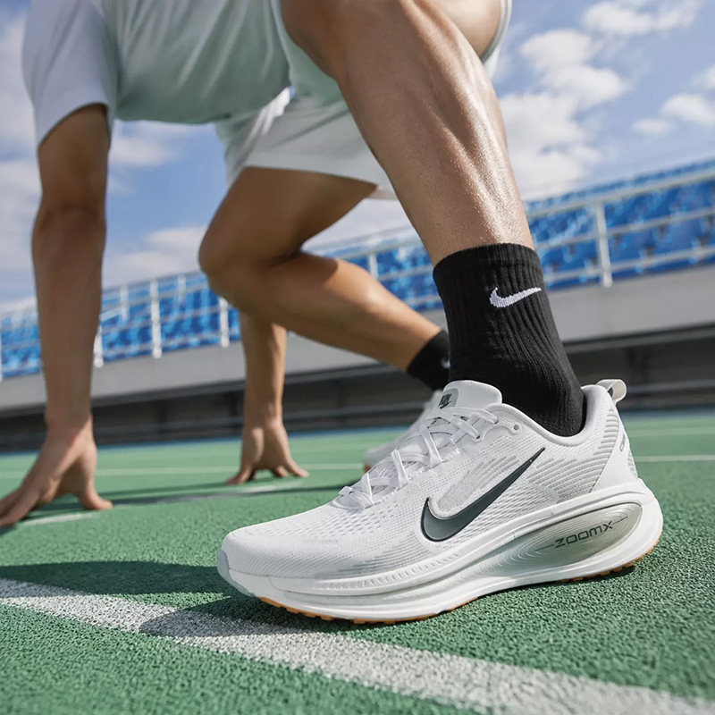 حذاء نايك للرجال للجري VOMERO  - مراجعة Men Shoes Size Nike وسعره