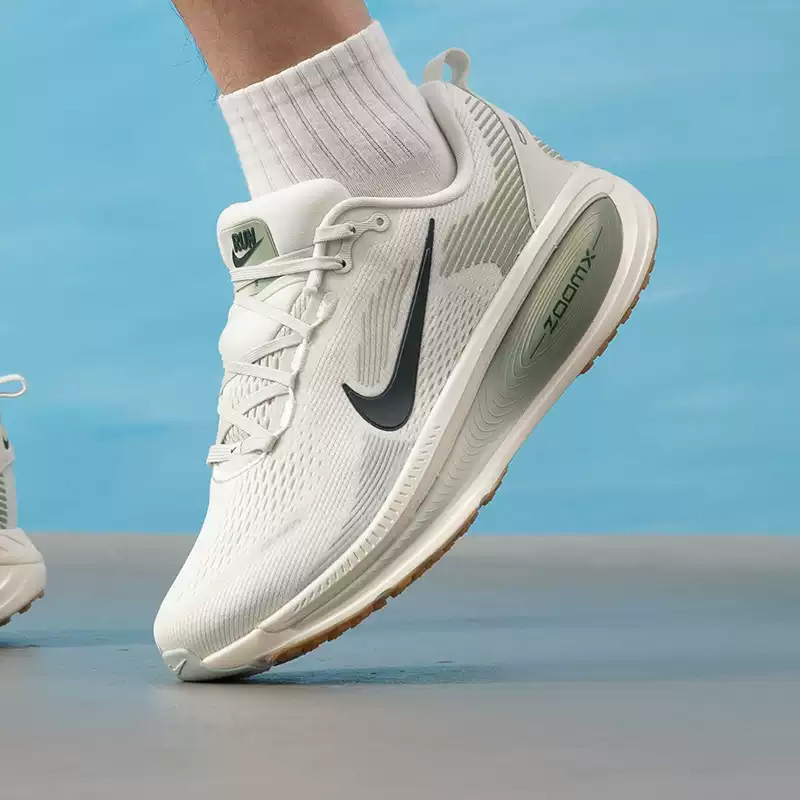 حذاء نايك للرجال للجري VOMERO  - مراجعة Men Shoes Size Nike وسعره